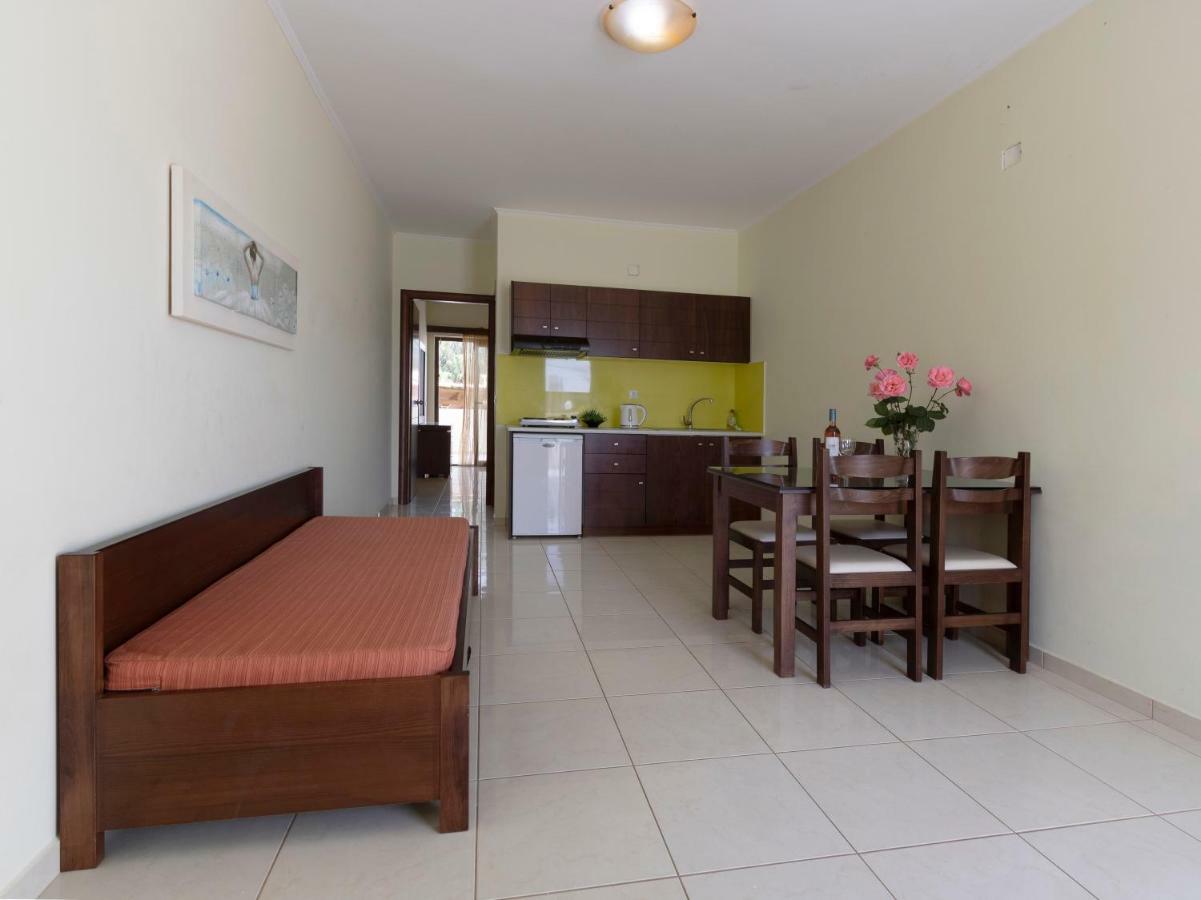 Sandy Suites Kalamaki Dış mekan fotoğraf